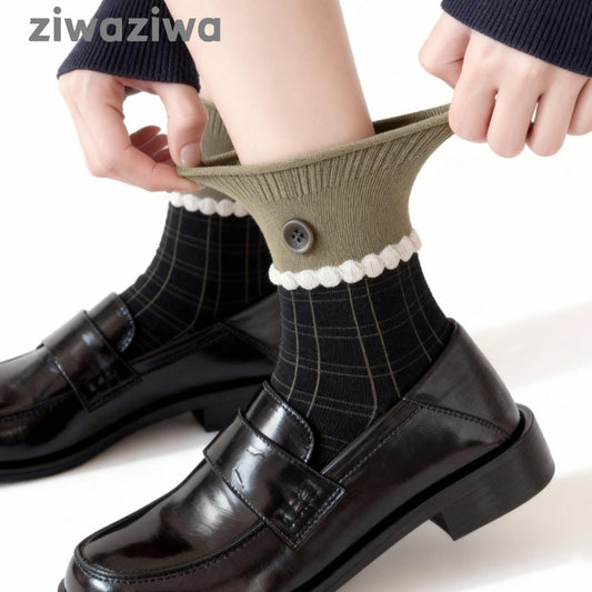 シームレスソックスボタンデザイン学院風クルーソックス