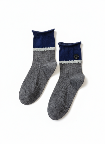 シームレスソックスボタンデザイン学院風クルーソックス